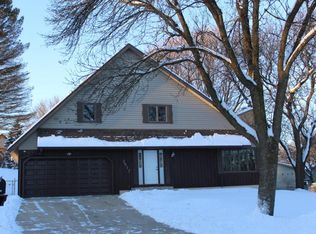 2917 6th Ave NW, Rochester, MN 55901