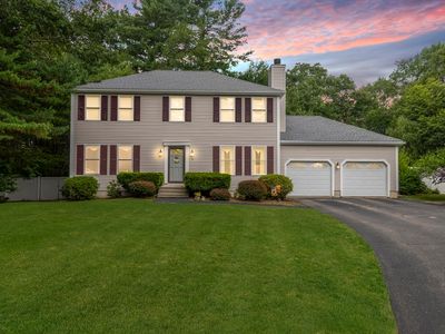 16 Gray Squirrel Cir, Medway, MA, 02053