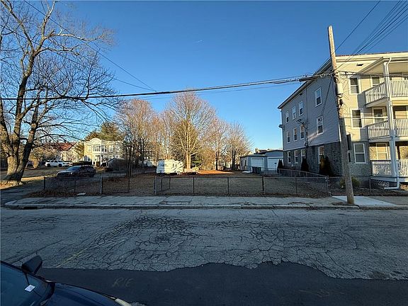 3rd image of 0 Holbrook Ln