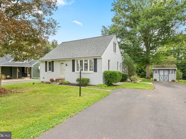 162 Maple Ave, Collegeville, PA 19426