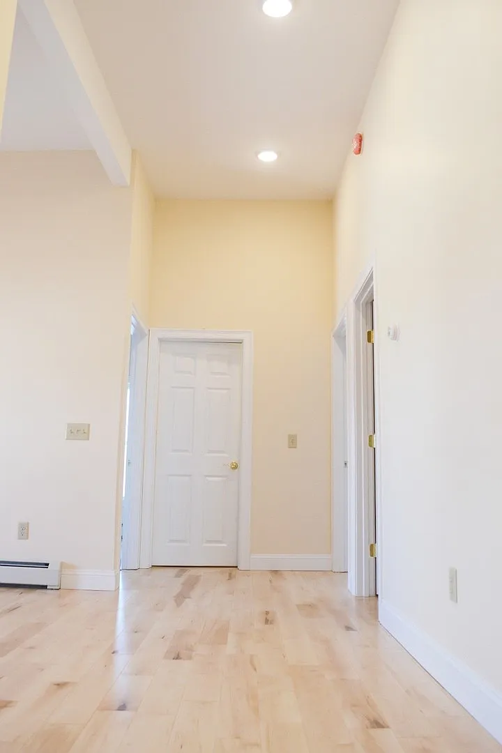 131 Archibald St — Photo 4