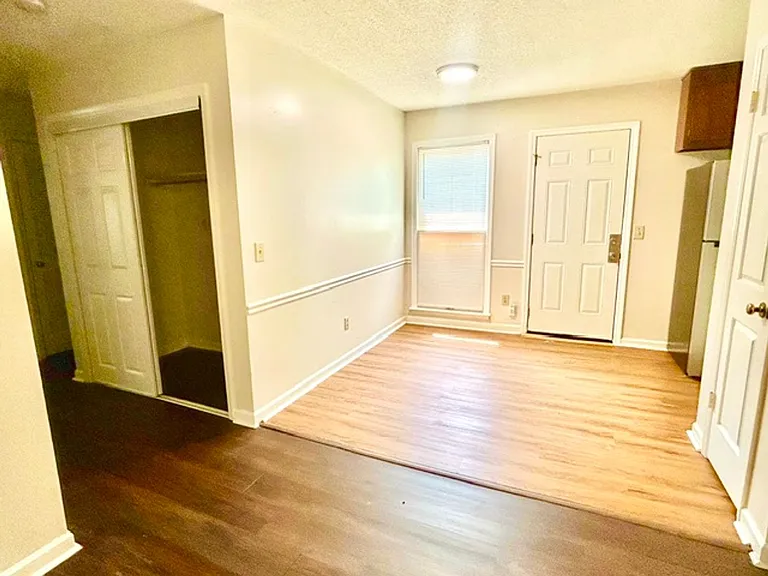 4425 Torrance Dr NW — Photo 3