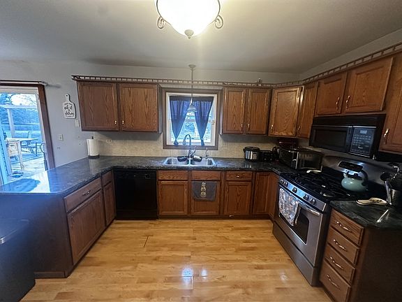 3rd image of 8718 Burton Rd