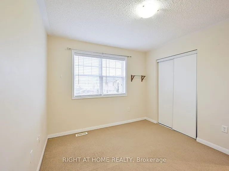 842 Luxton Dr — Photo 25