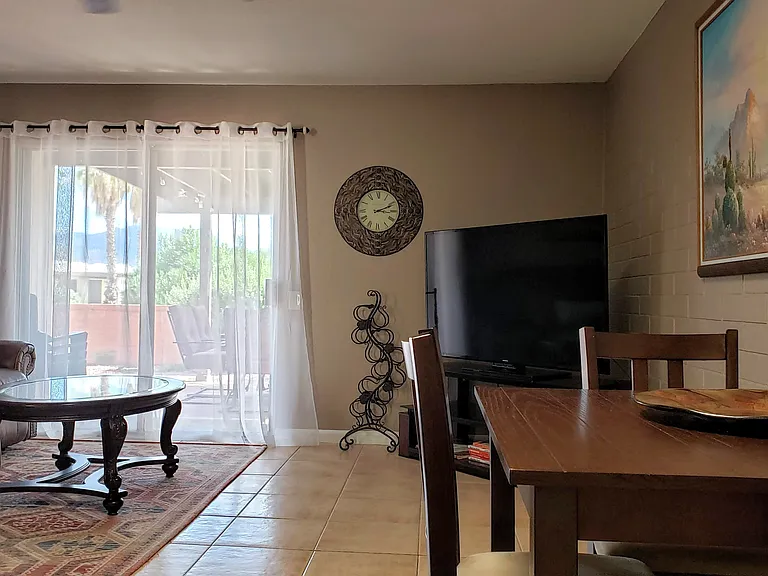 328 N Calle Del Chancero — Photo 6