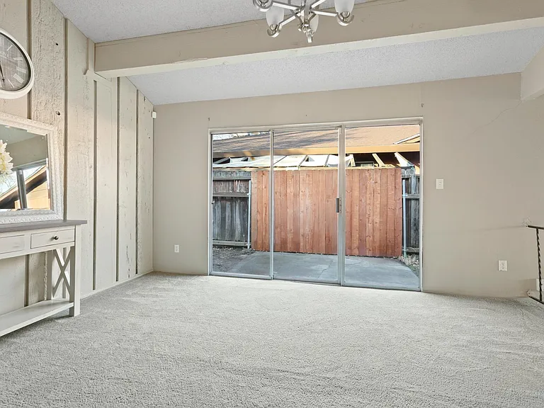 4903 Orchid Way — Photo 15
