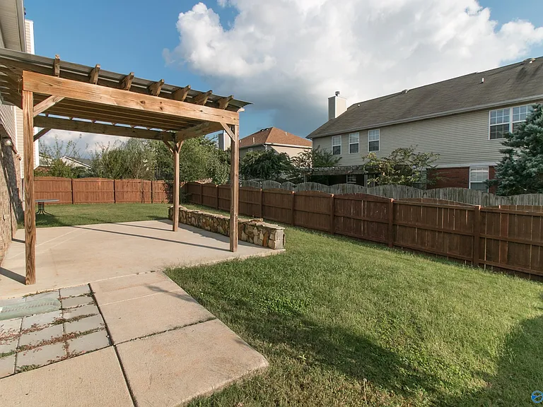 117 Brockton Dr — Photo 28