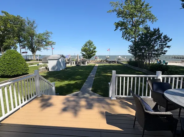4017 Bay Dr, Baltimore, MD 21220