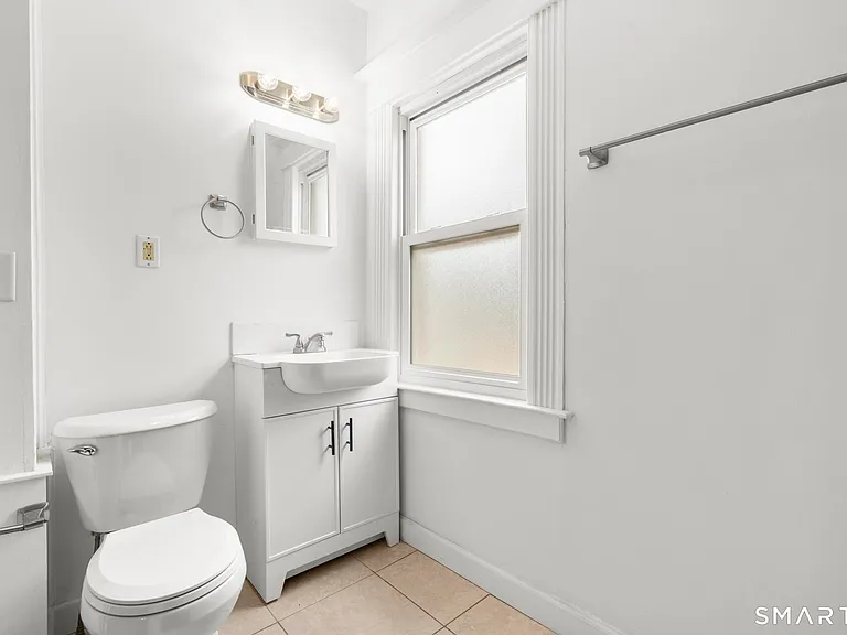 132 Bunker Hill Ave #3 — Photo 19
