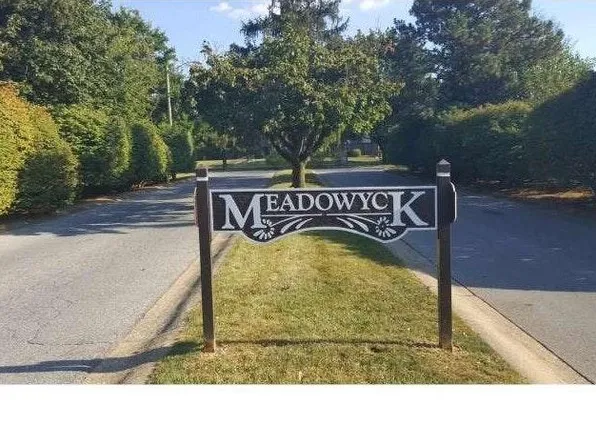 1015 Village Round, Allentown, PA 18106