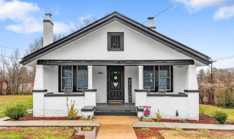 1st image of 404 Lexington Ave