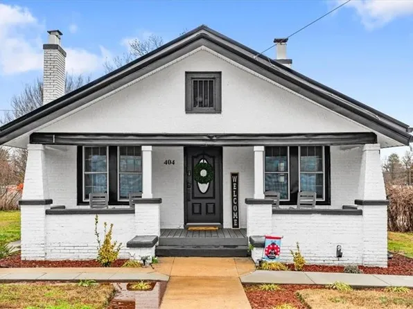 404 Lexington Ave, Thomasville, NC 27360