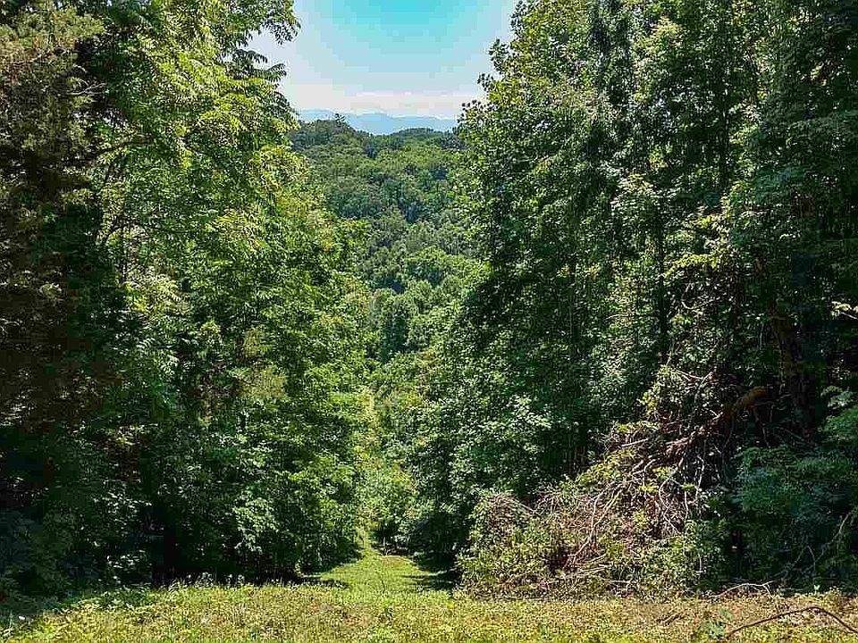 1st image of 34 Reed Schoolhouse Rd
