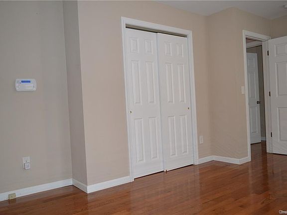 5th image of 914 S Lake Blvd Unit A2