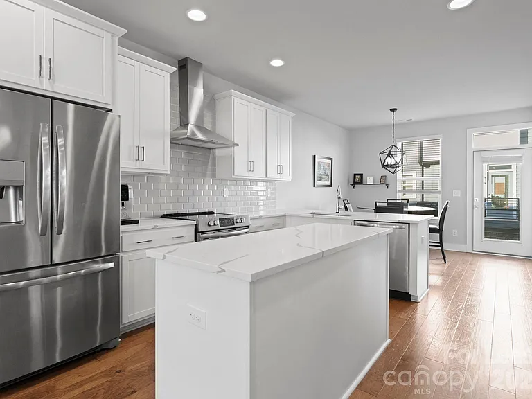 2310 Elizabeth Mill Pl — Photo 5