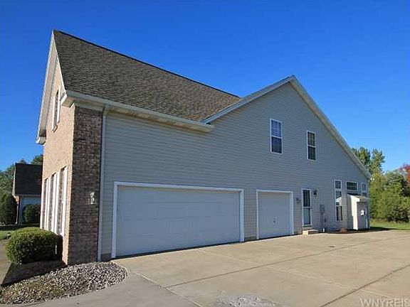 5th image of 5827 Forest Creek Dr