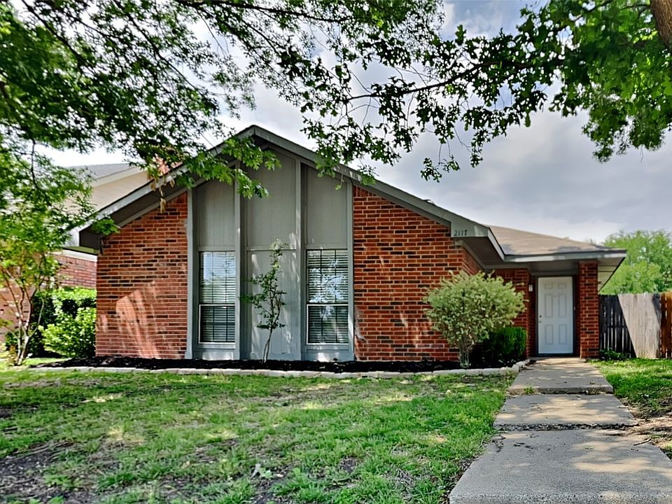 1st image of 2117 Greenview Dr