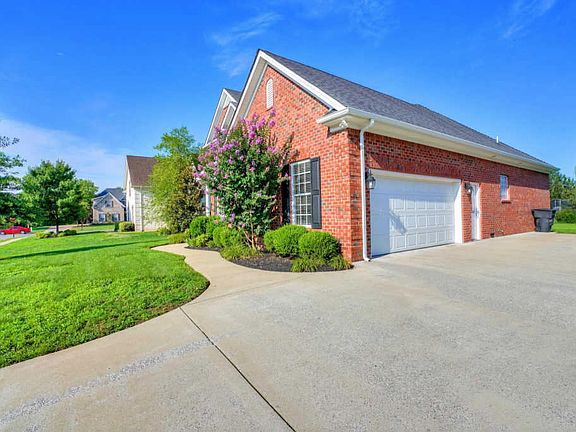 4th image of 1309 Saint Ives Ct