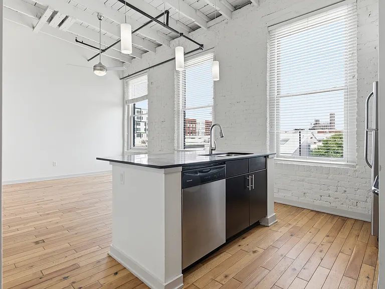 601 Stockton St #203 — Photo 20
