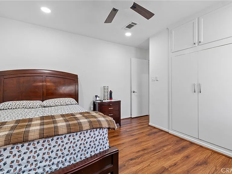 4503 Darien St — Photo 17