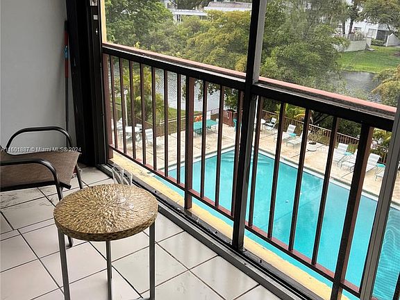 4th image of 8775 Park Blvd APT 411