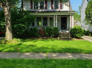 1060 Quilliams Rd, Cleveland, OH 44121