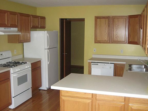 Clean Kitchen with lots of storage.