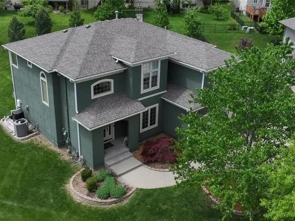 15534 Shawnee Dr, Overland Park, KS 66223