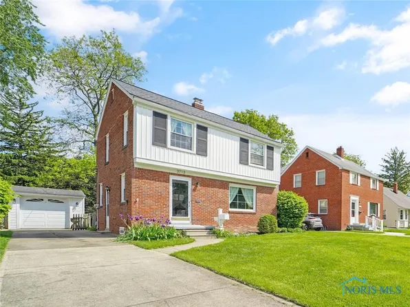 3713 Beverly Dr, Toledo, OH 43614