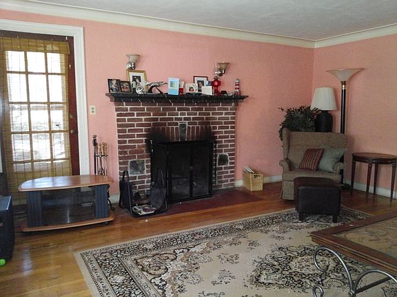 3rd image of 1 Boniello Dr