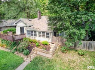 2428 Middle Rd, Davenport, IA 52803