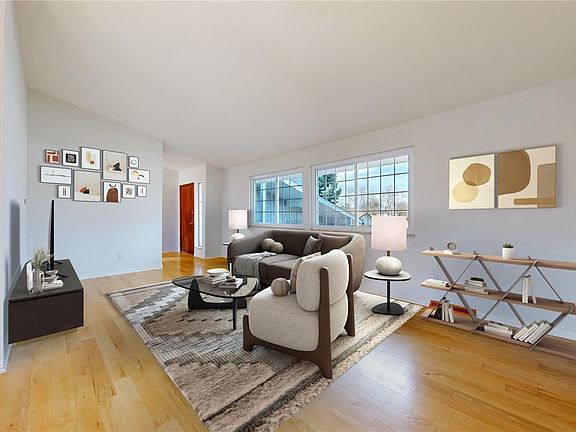 4th image of 7841 S Franklin Way