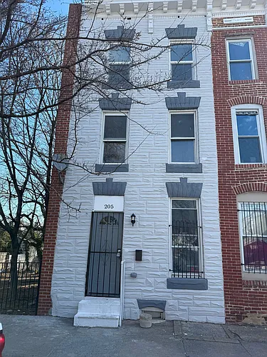 205 N Montford Ave Photo 1