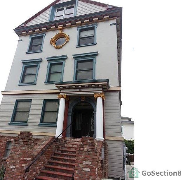 1st image of 311 N 2nd St APT 5