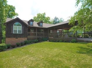 160 Rayahs Way, Quebeck, TN 38579