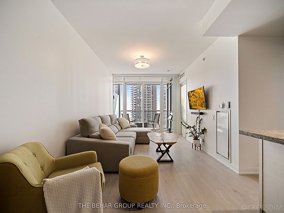 2nd image of 90 Park Lawn Rd #2306