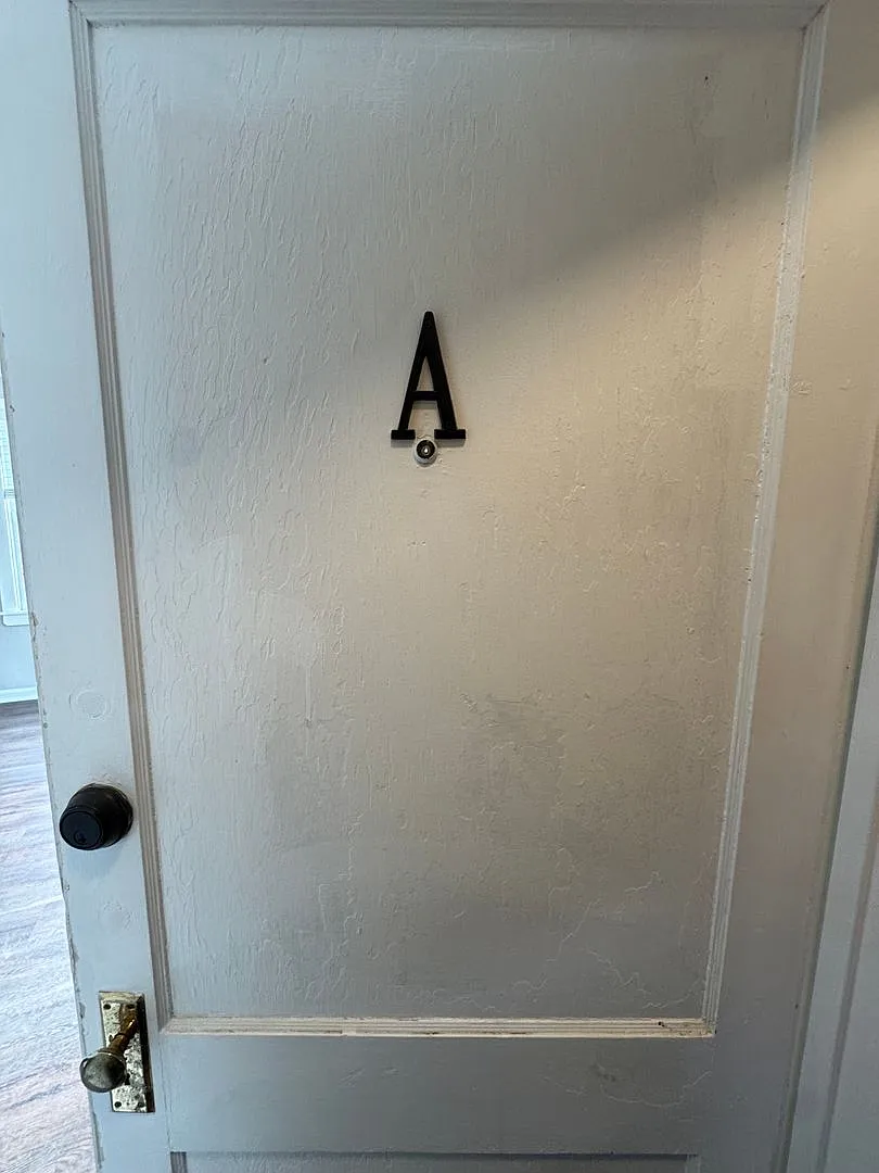McQueen Street 4-Plex - Smitk-Lily — Photo 2