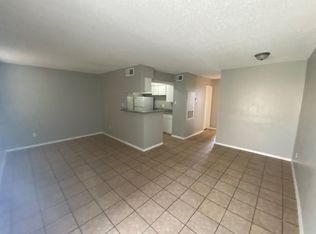 1607 W Schunior St APT 104, Edinburg, TX 78541