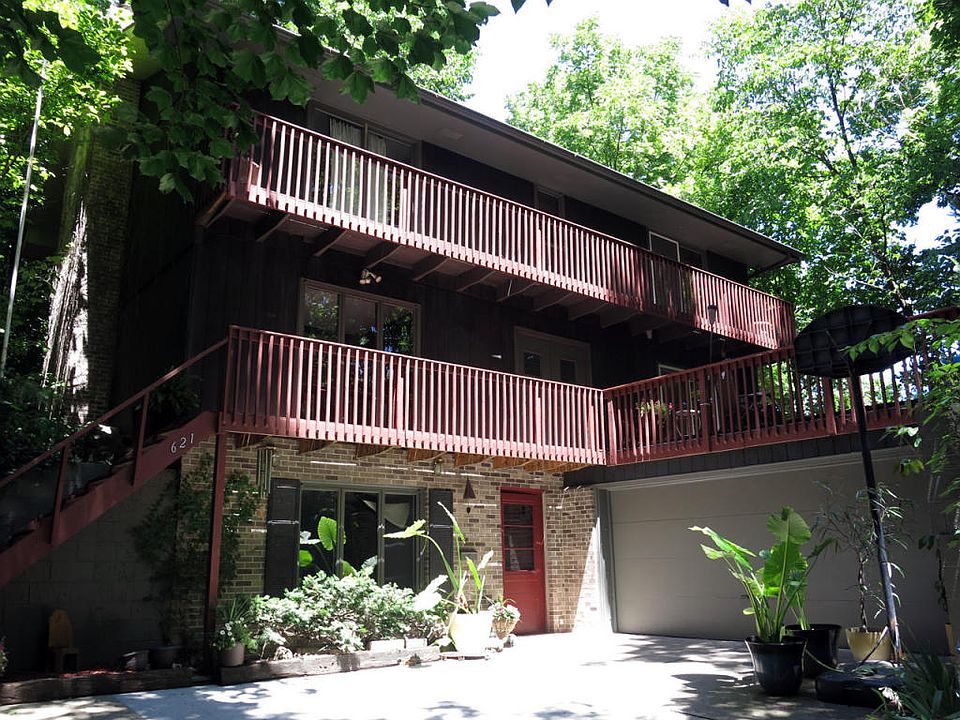 1st image of 621 Carr Dr