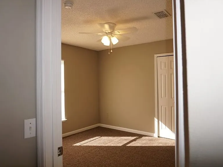 6648 Gentle Oaks Dr E — Photo 14