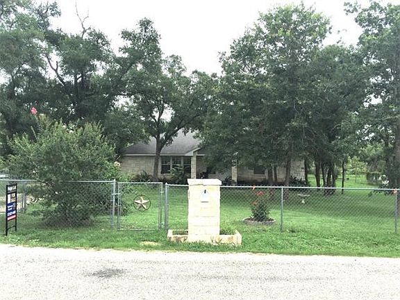 3rd image of 116 Lakeview Dr