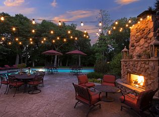 915 Pleasant View Rd, Chanhassen, MN 55317