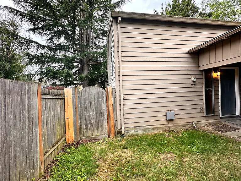 9984 SW Garrett St — Photo 29