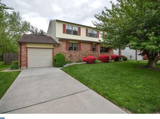 30 White Dr, Newark, DE 19702