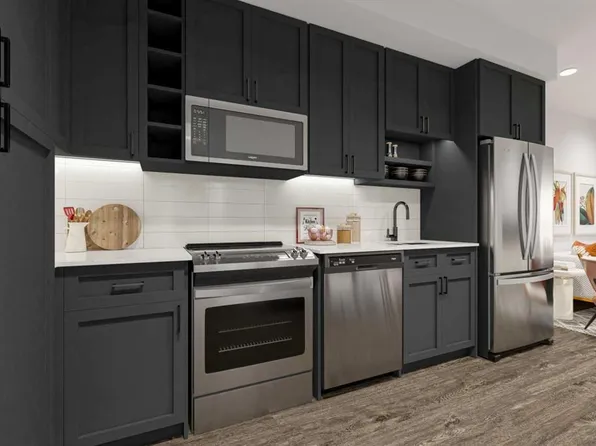 3107 NW Warren St NW #218, Calgary, AB T3B 6N7