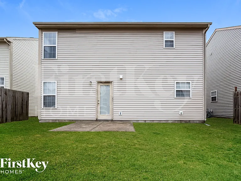 10320 Liverpool Way — Photo 16
