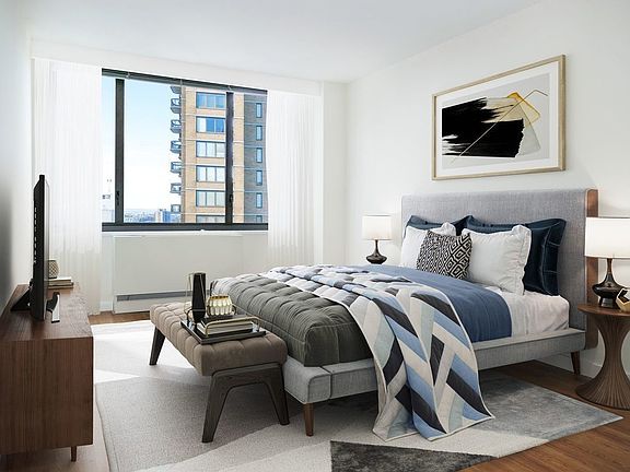 5th image of 211 W 56th St APT 35K