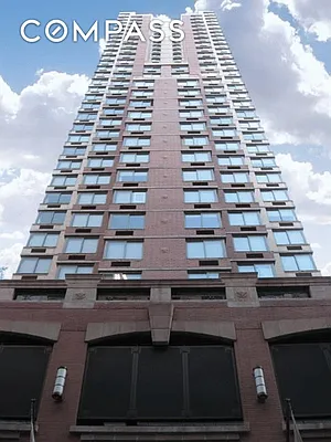 Rented by Compass | media 31