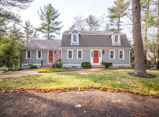 45 Careys Lndg, East Bridgewater, MA 02333