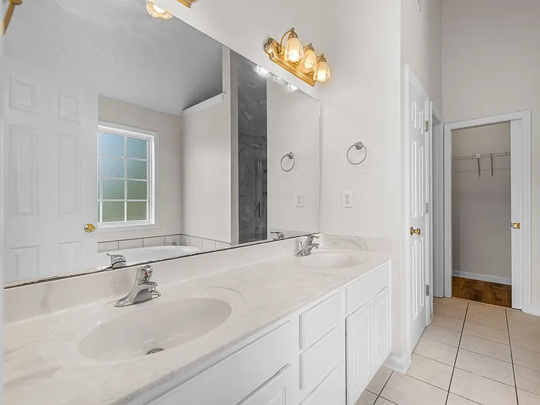217 Derby Downs Dr — Photo 23